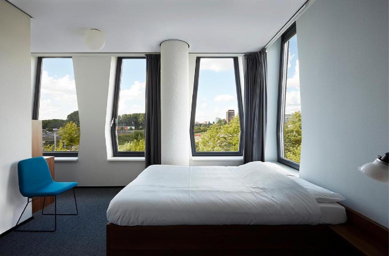 Hotel The Social Hub West Extended 3*